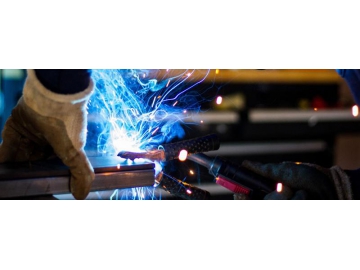 Schlagfeste Handschuhe