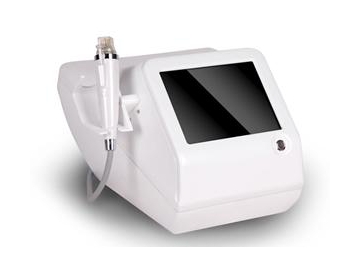 MNF400  RF Microneedling Gerät zur Hautstraffung (fraktioniertes RF Microneedling)